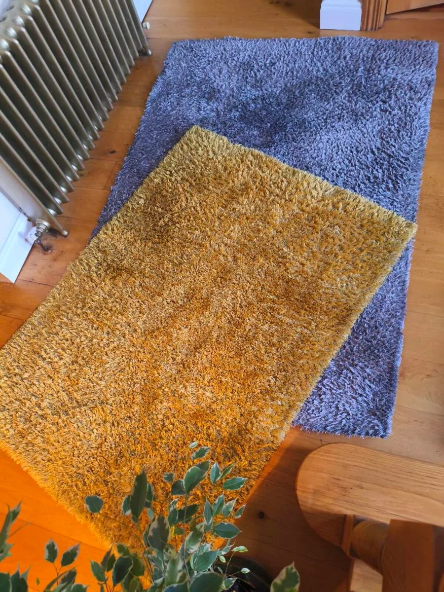 Beautiful rugs all 30 each - Image 3