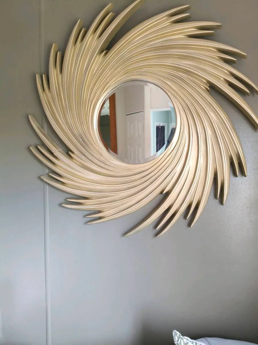 Beautiful beautiful mirror 65 euro - Image 1