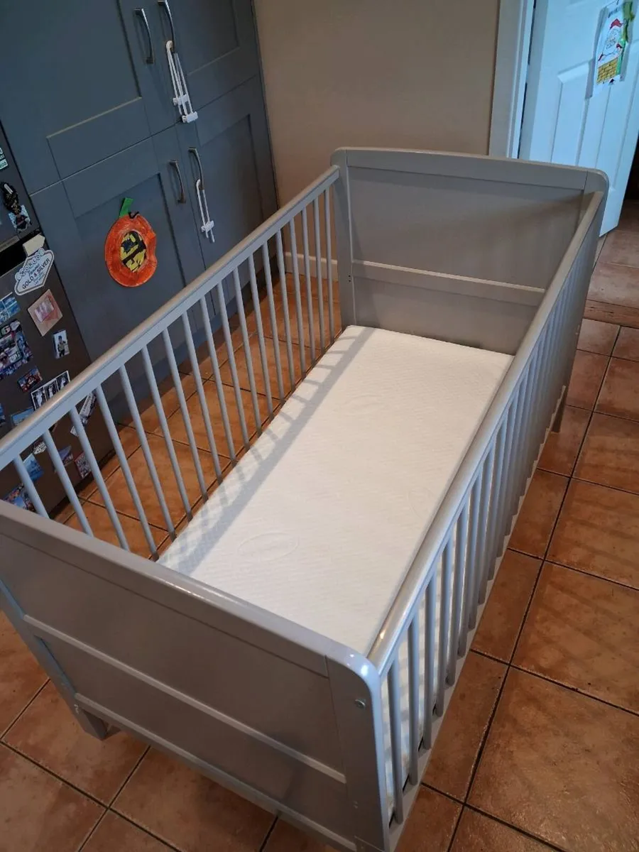 Baby Elegance Travis Cot Bed - Image 2