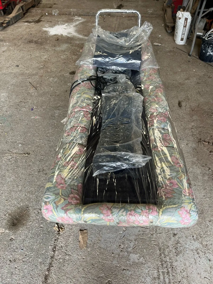 Massage bed - Image 1