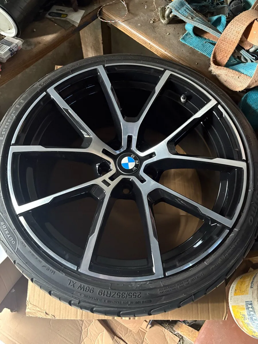19inch BMW MSport Alloys - Image 1