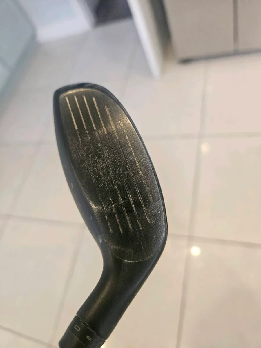 Left handed ping g425 22 degree hybrid - Image 2
