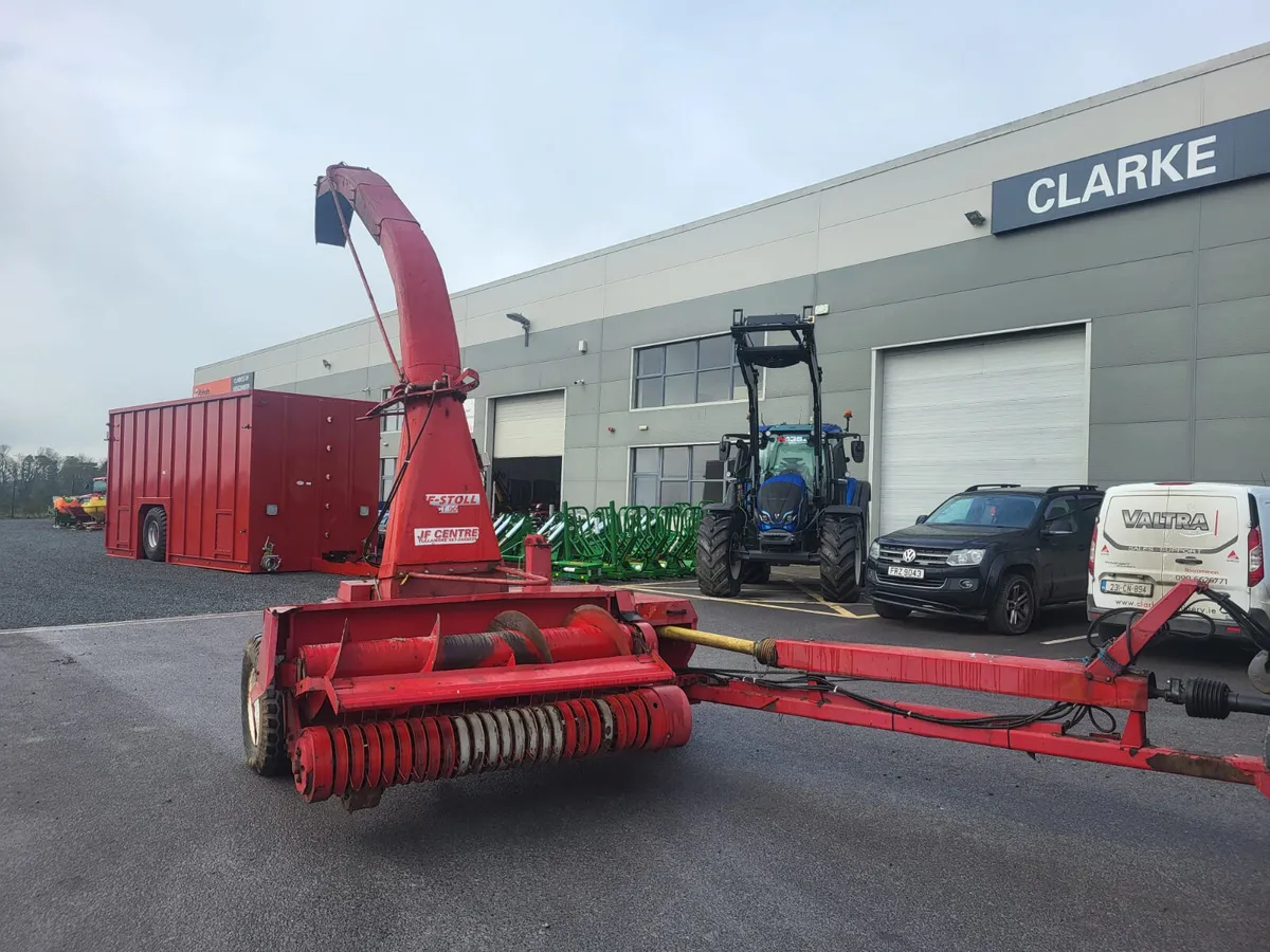 JF 900 Harvester - Image 1