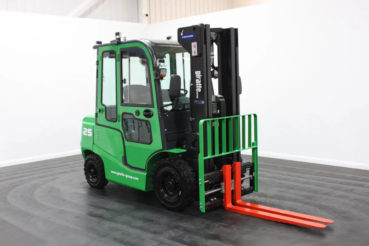 giraffe FD25 Premium Plus ADV Diesel Forklift - Image 1