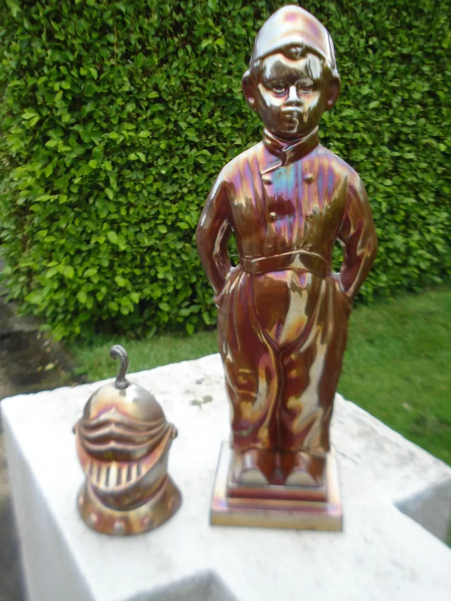 NESTOR VINTAGE 1930s CAST IRON COMPANION SETS. - Image 1