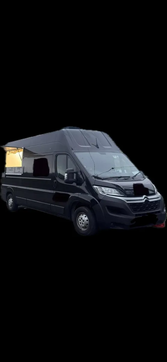 Catering van - Image 1