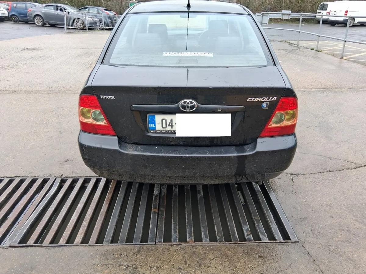 2004 TOYOTA COROLLA  1.4 (for parts only) - Image 2