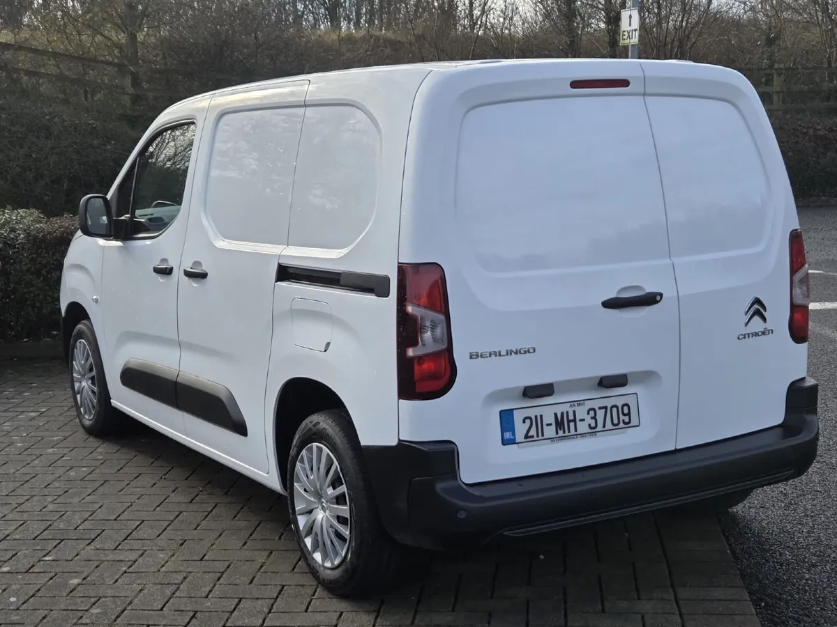 Citroen Berlingo 2021 - Image 2