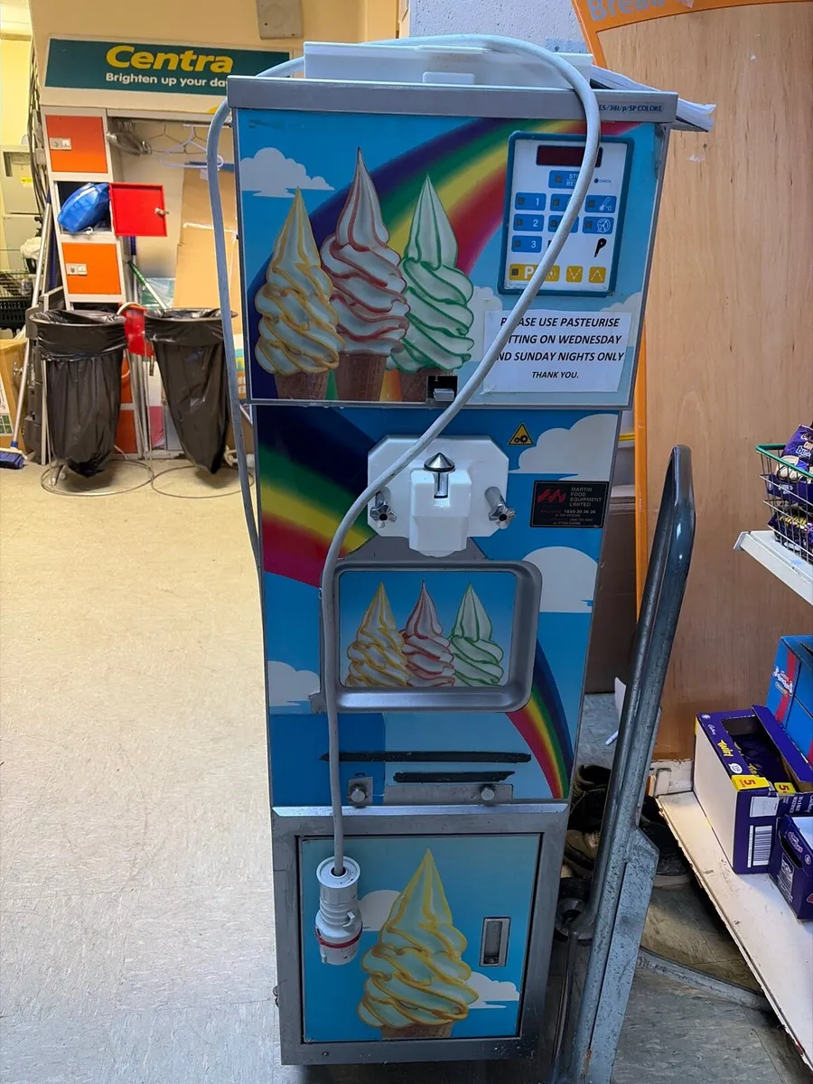 Ice cream machine - Image 1