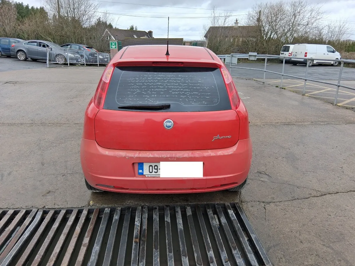 2009 FIAT GRANDE PUNTO  VAN (for parts only) - Image 2