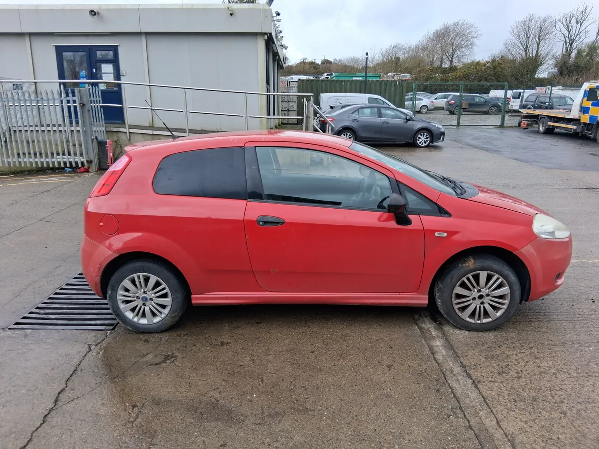 2009 FIAT GRANDE PUNTO  VAN (for parts only) - Image 4