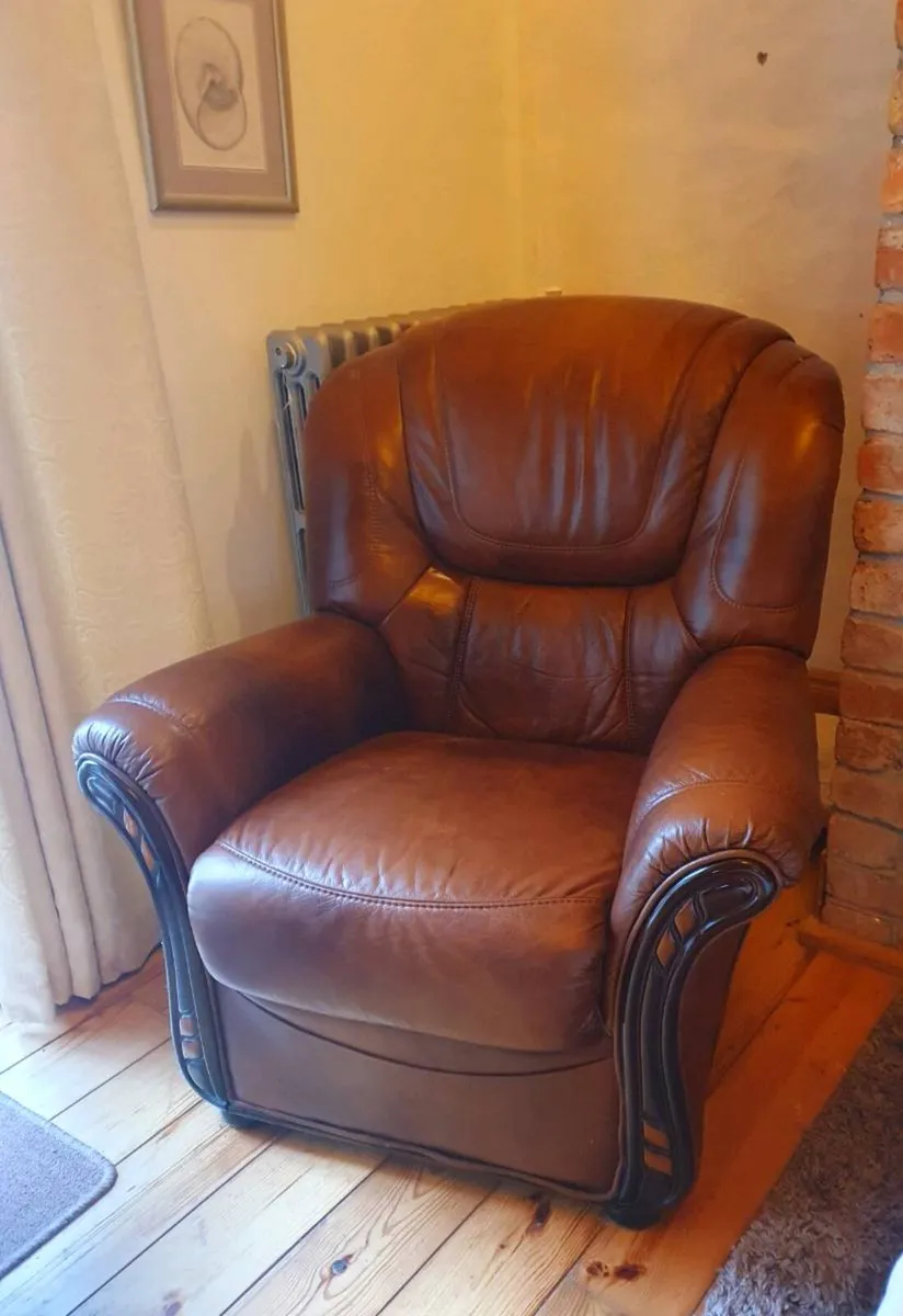 3 seater leather sofa and one armchair. - Image 3