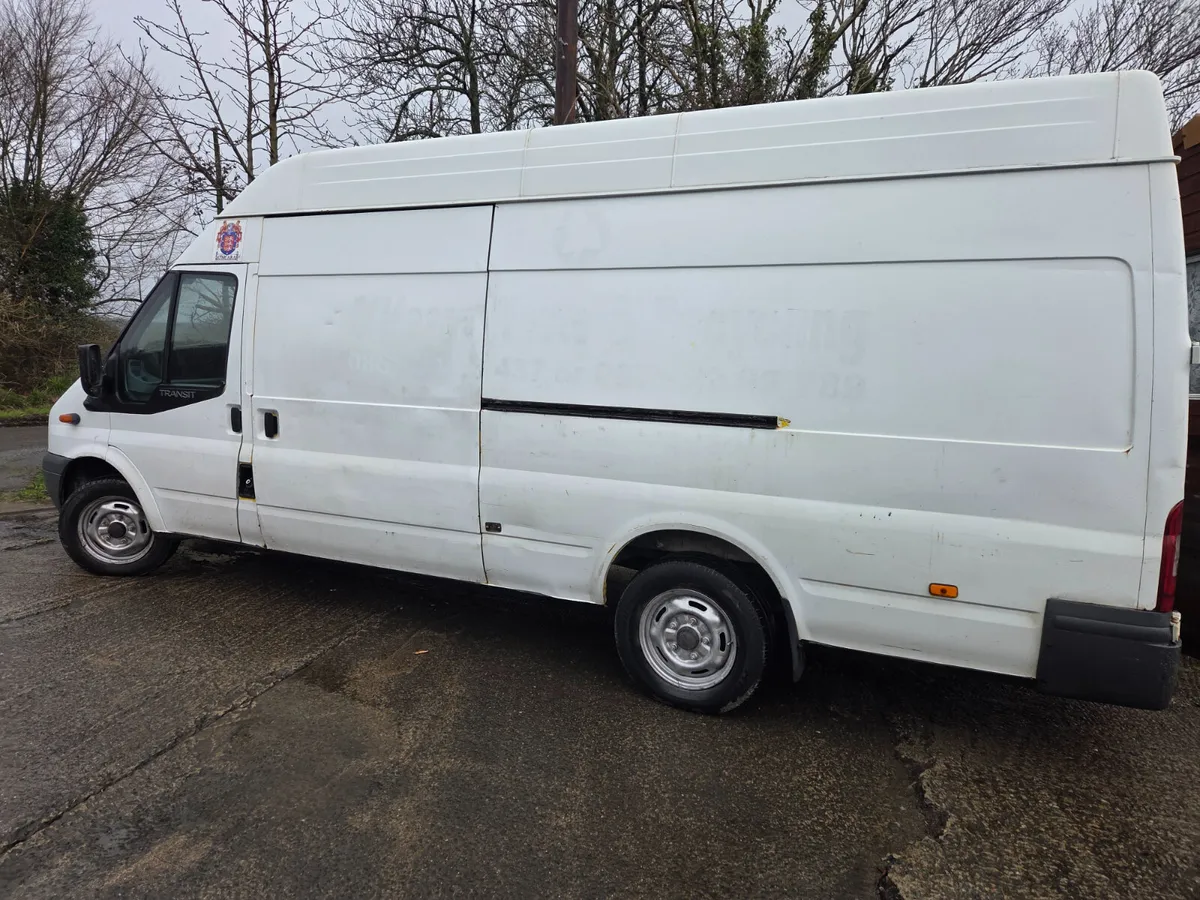 Ford Transit 2011 - Image 2