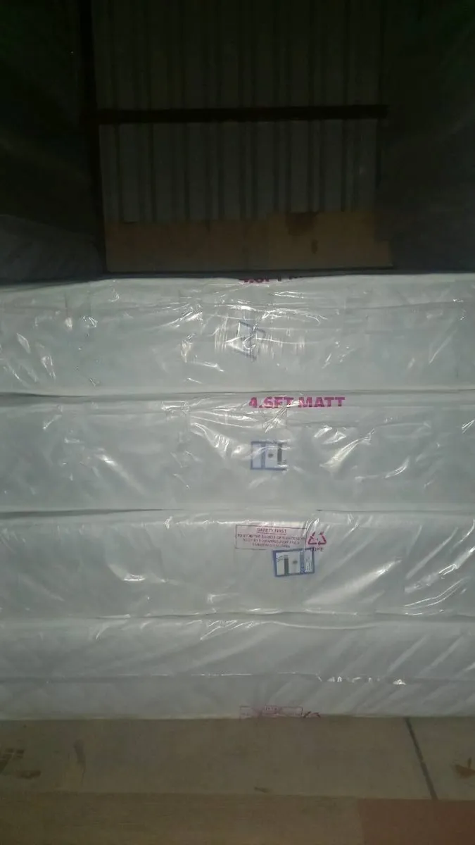 Double Memory Foam Mattress - Image 4