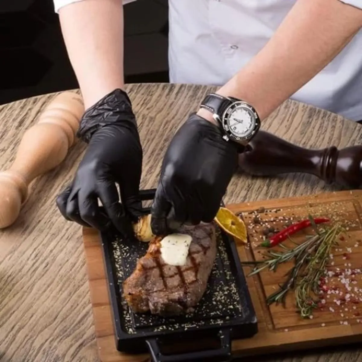 Mercator BLACK Nitrylex® Classic Powder-Free Exami - Image 3