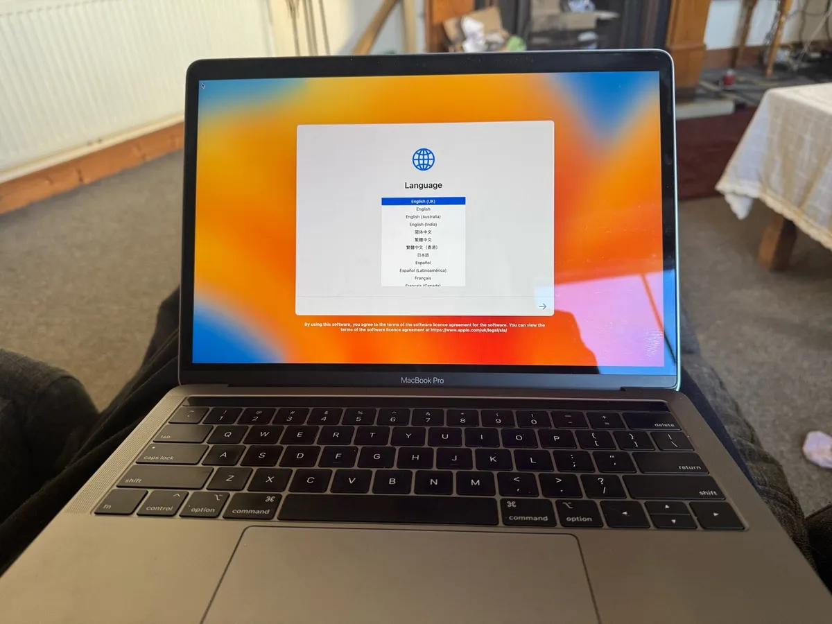 MacBook Pro 2018 - Image 3
