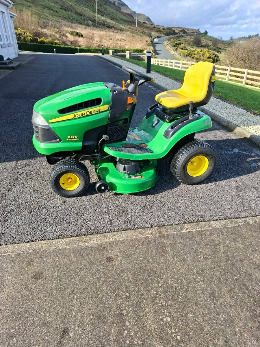 John Deere ride on mower - Image 2