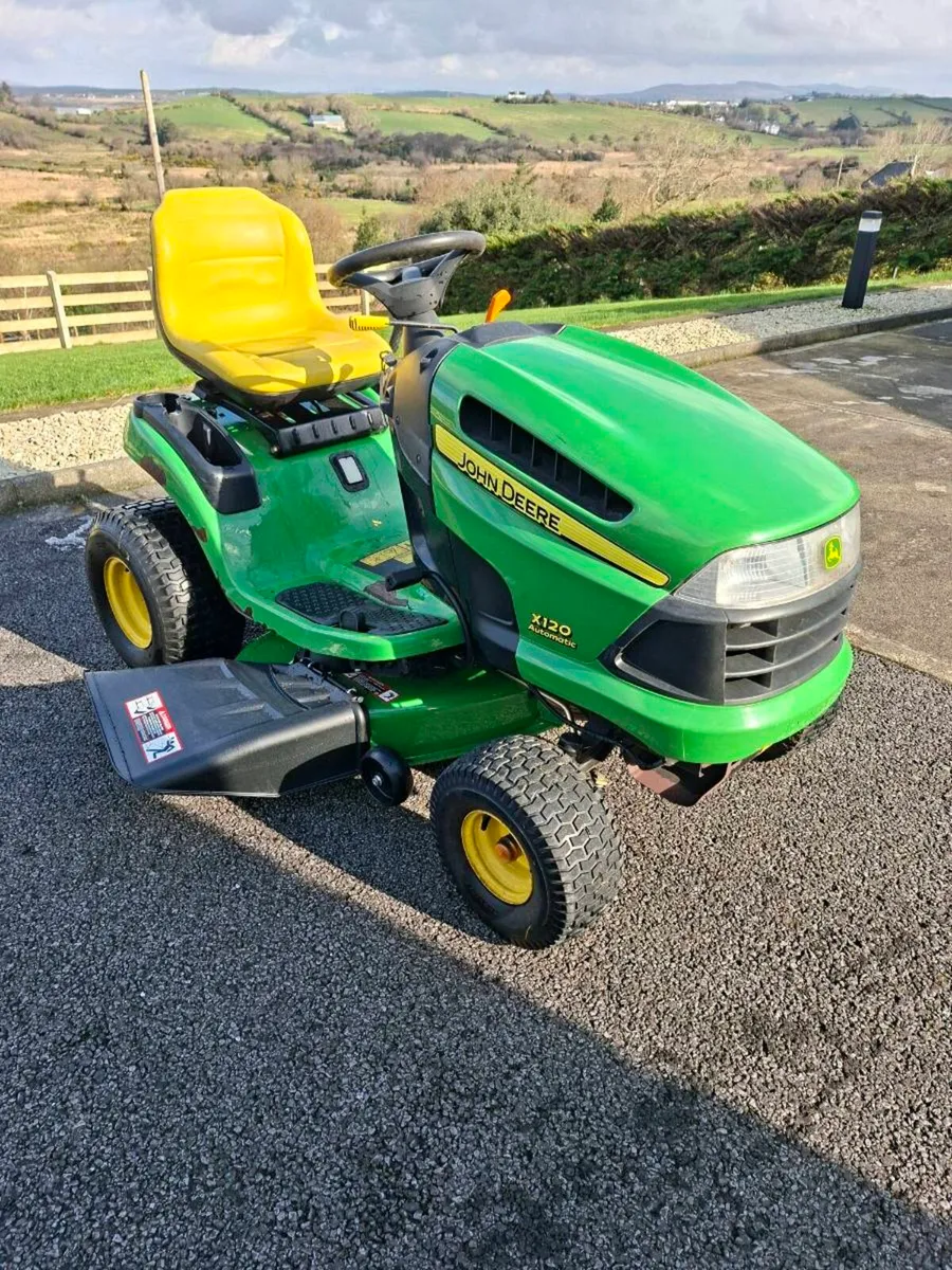 John Deere ride on mower - Image 3