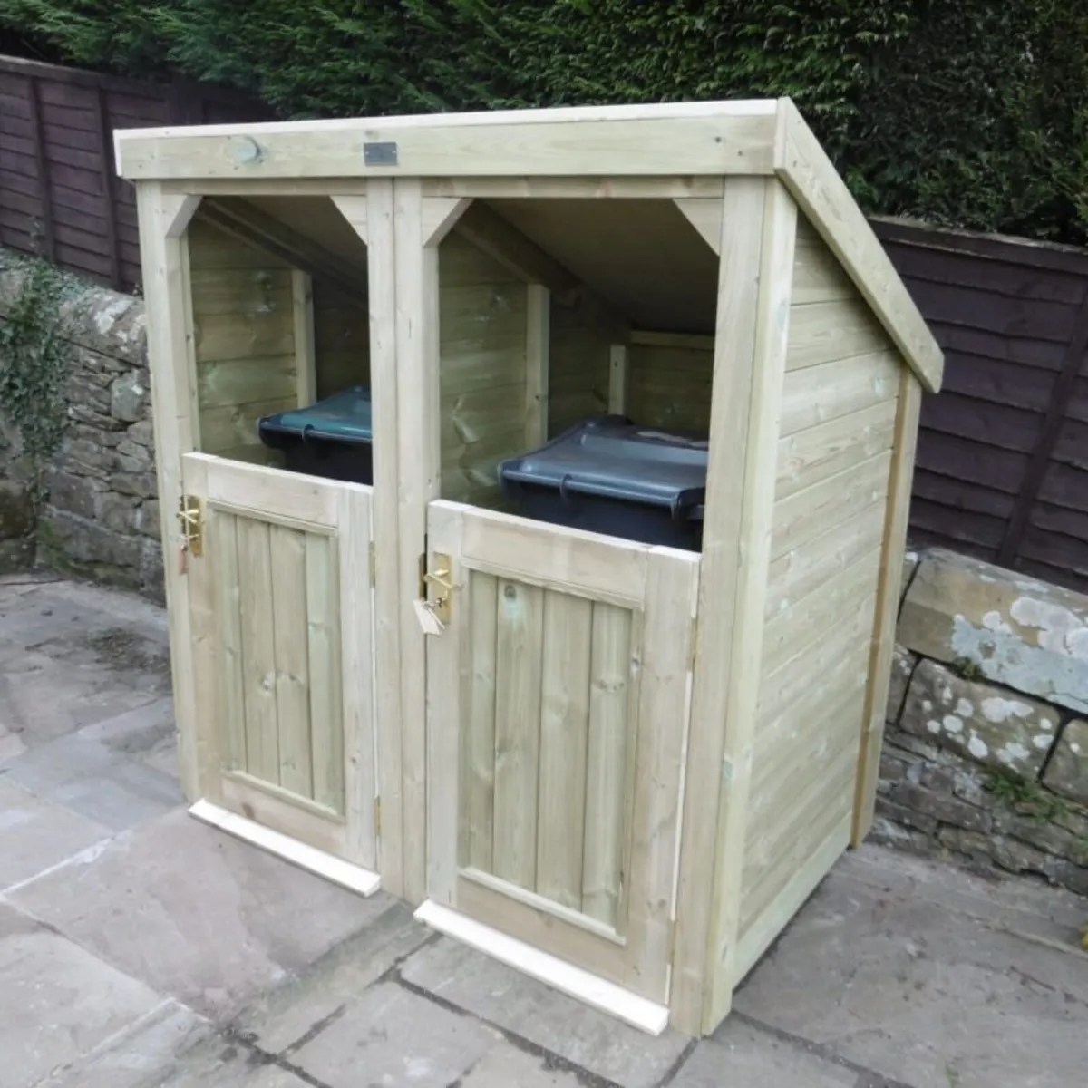 Wheelie bin storage - Image 3