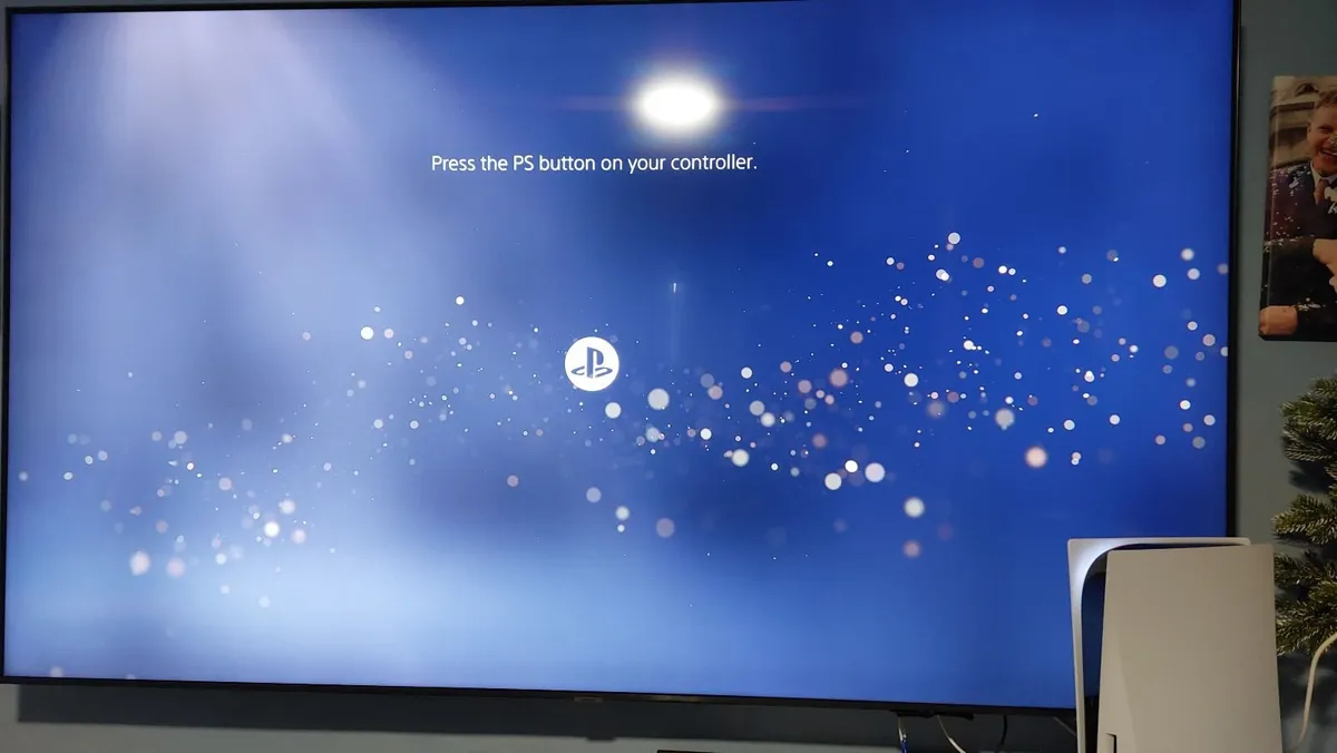 Playstation 5 + Controller - Image 4