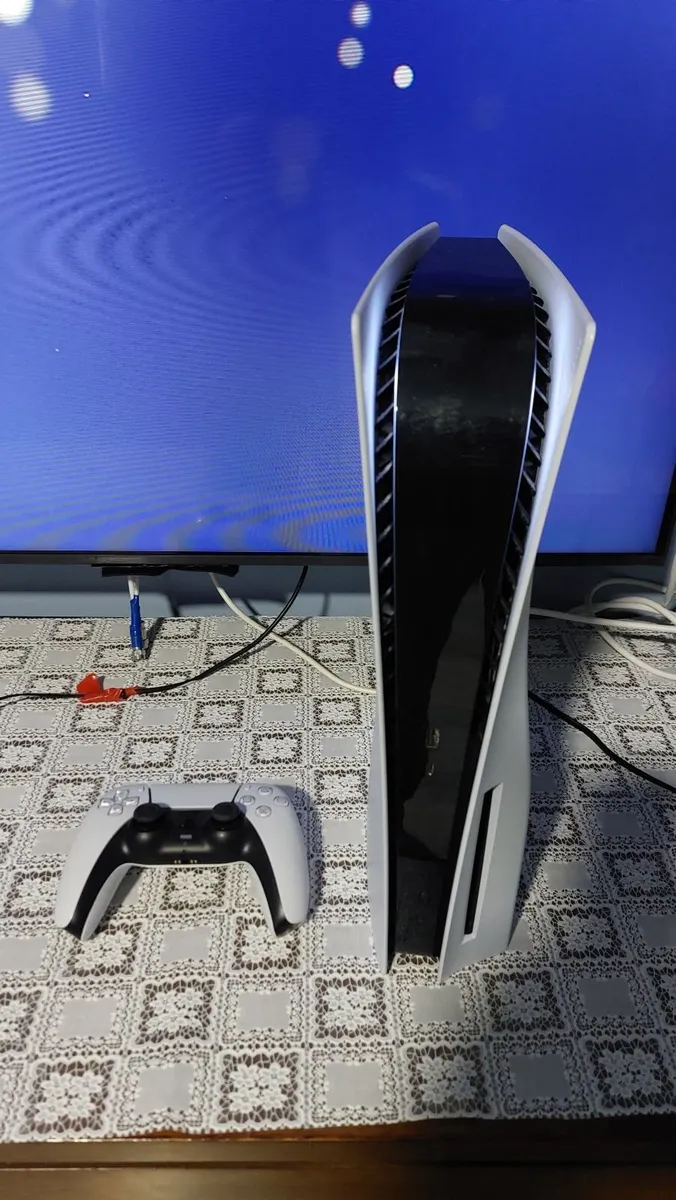 Playstation 5 + Controller - Image 1
