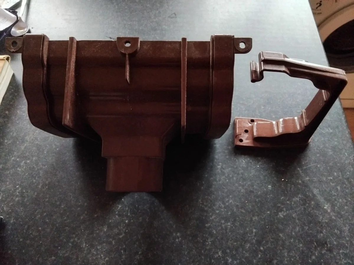 Plywood. Gutter brackets/outlets - Image 2