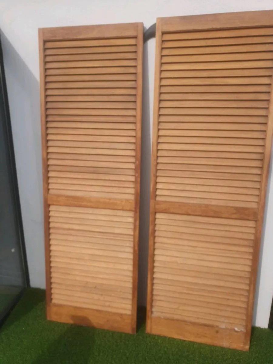 Louvre doors ×2 Hard wood - Image 1