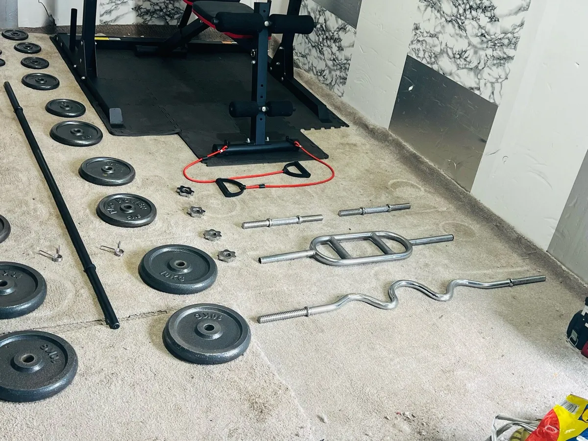 LIFE TIME CAST IRON WEIGHTS TACK BENCH DUMBBELLS + - Image 4