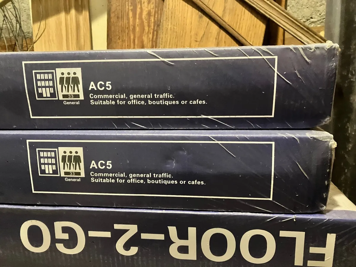 Laminate Flooring - Image 3