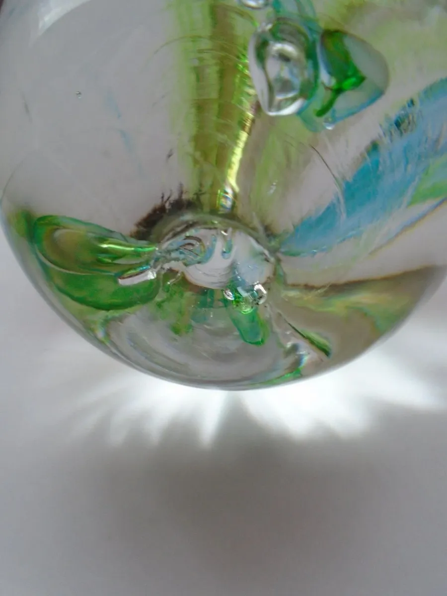 Glass paperweight, Home decor, Ornament - Image 3