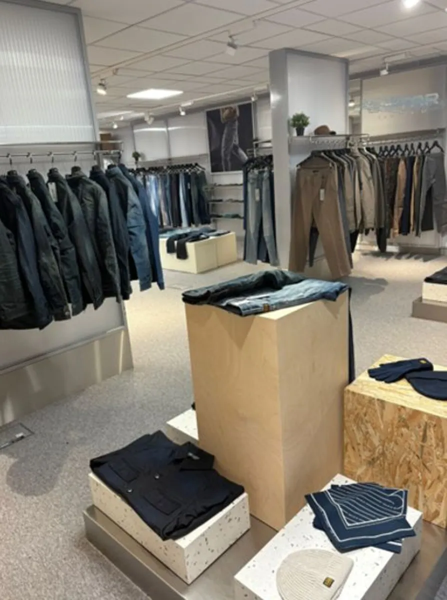 Showroom/Shop fixtures - Image 1