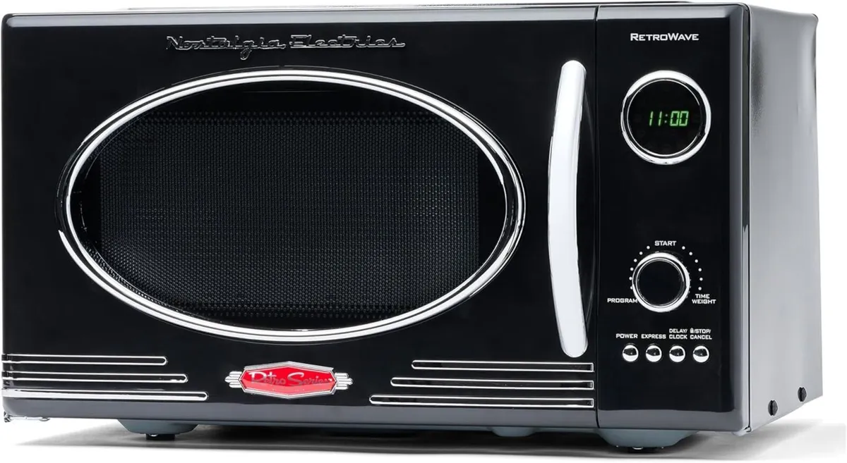 Retro Countertop Microwave Oven - Large 800-Watt - Image 1