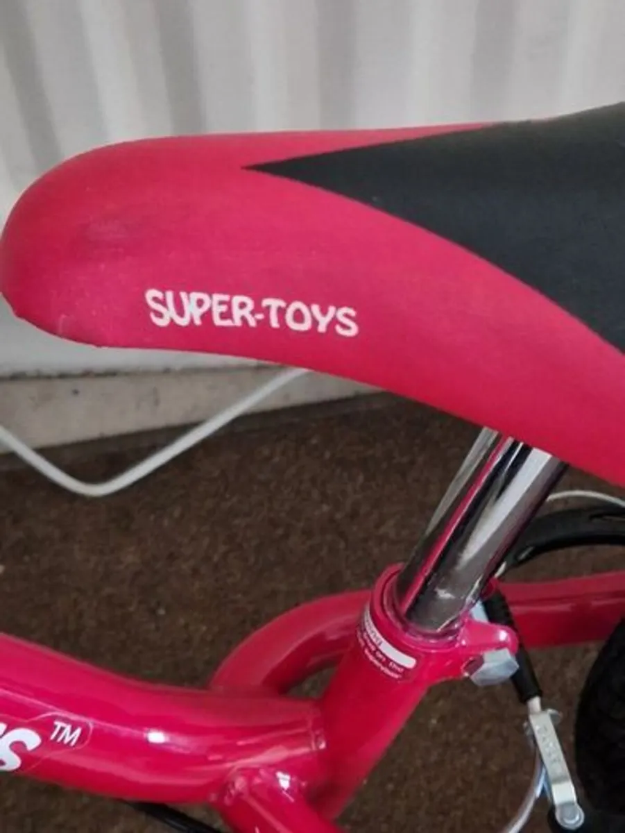 SUPERTOYS Balance Bike in BRAND NEW Condition - Image 3
