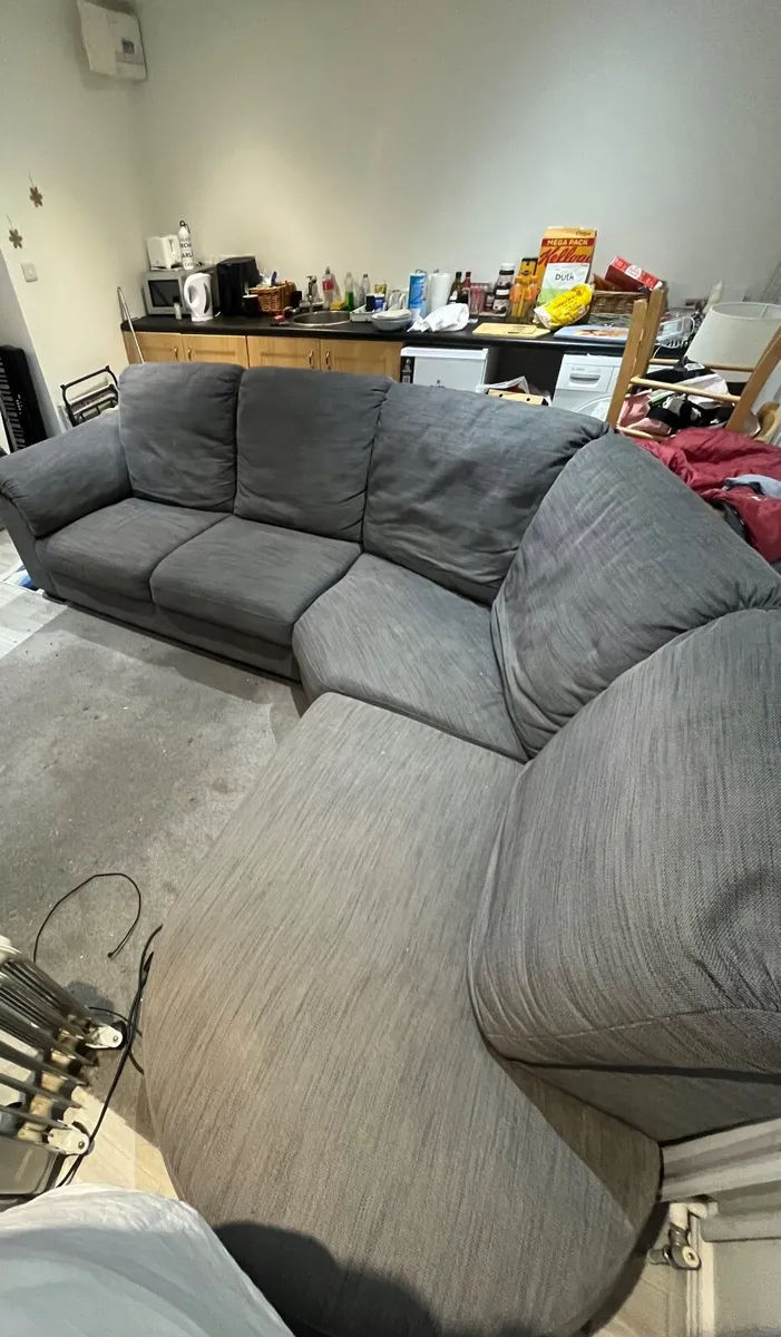 Modular 6 Seat Couch - Image 4