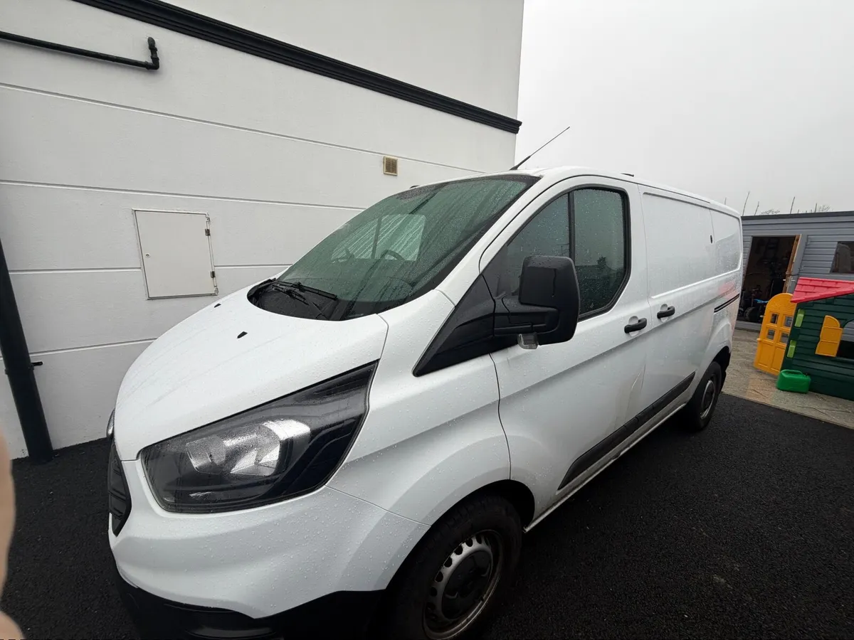 Ford Transit Custom 2021 - Image 2