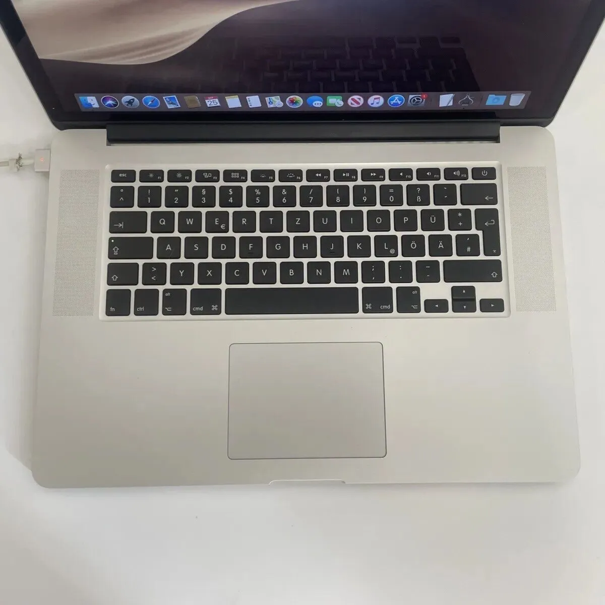 2015 Apple Macbook Pro 15" A1398 I7 16GB 256GB SSD - Image 3