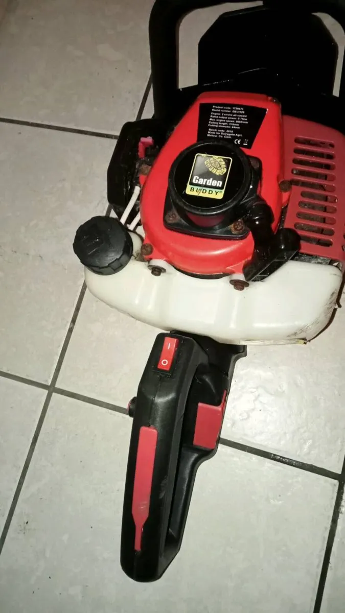Petrol hedge trimmer - Image 3