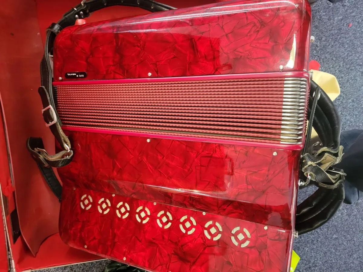 Accordion paolo soprani elite 111 - Image 4