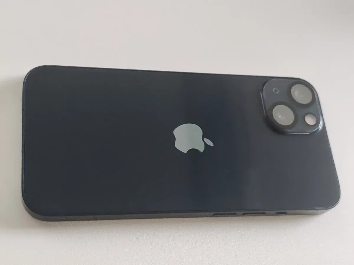 iPhone 13 midnight 128 like new condition unlocked - Image 2