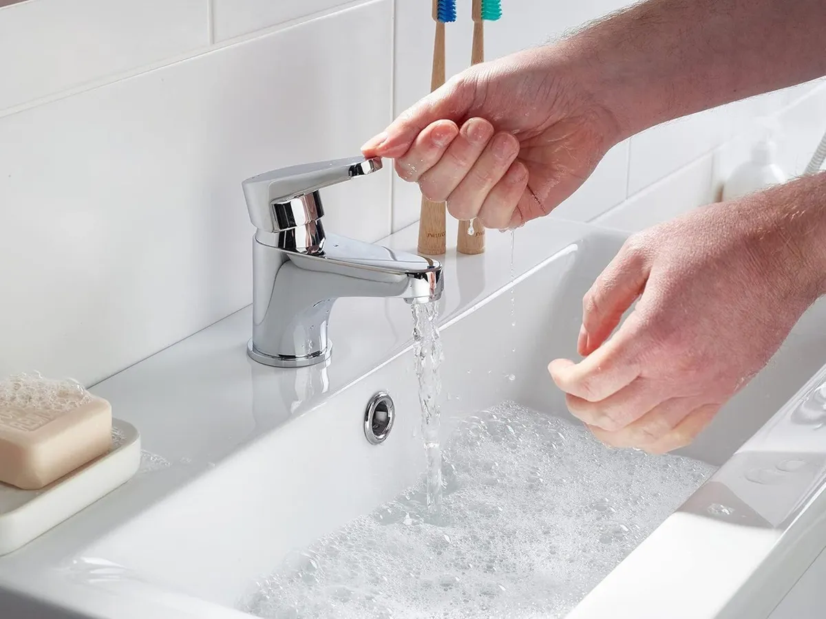 Quest Basin Mixer With Clicker Waste Chrome - Image 2