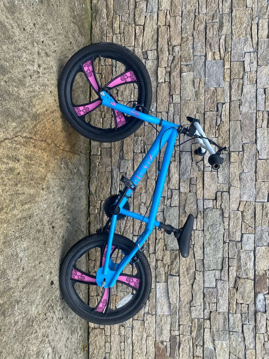Child’s BMX bike - Image 1