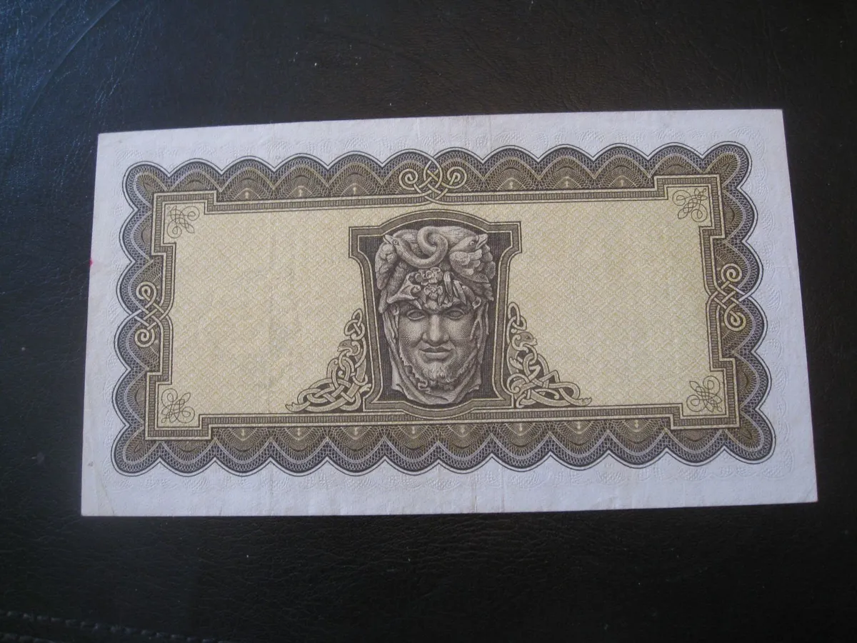 5 Pound Lavery Notes - 70 Euros Each - Image 4