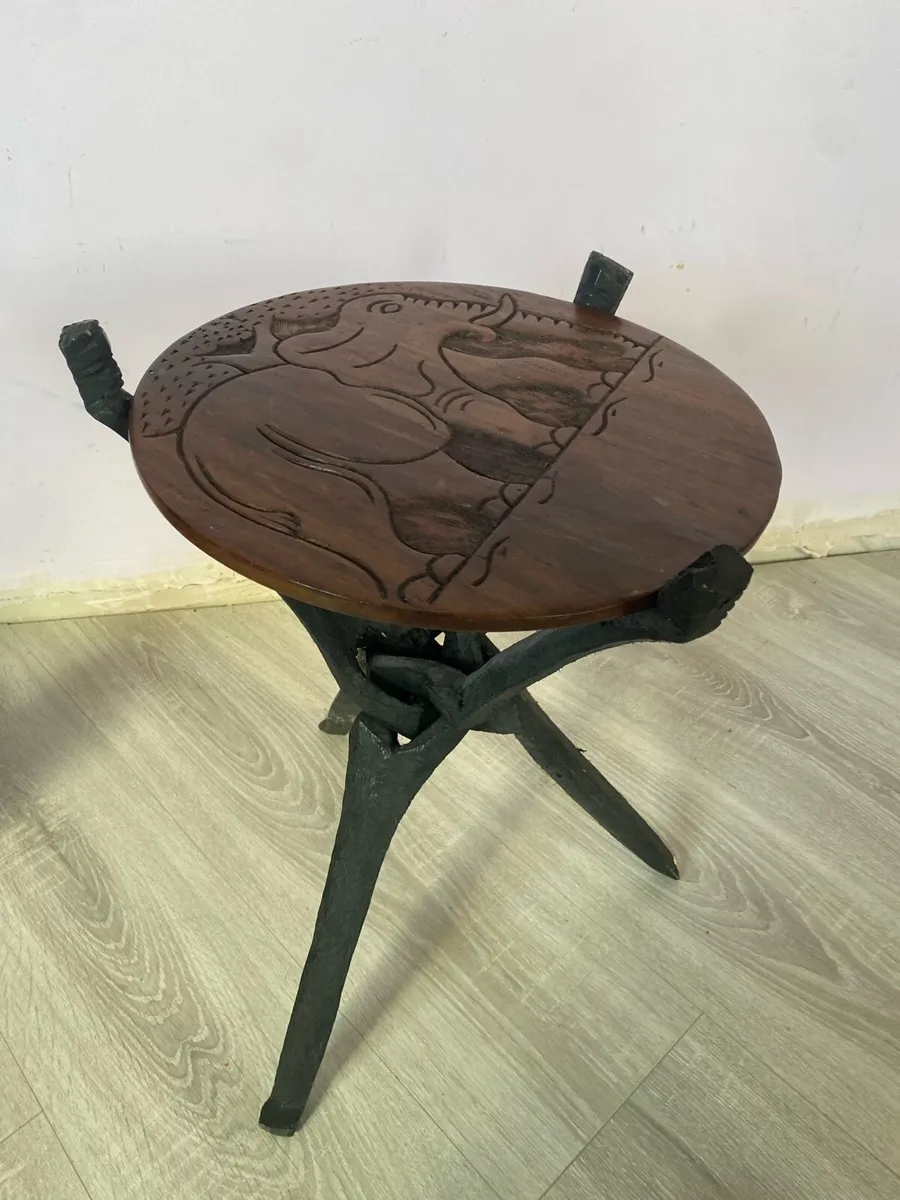 African table - Image 1