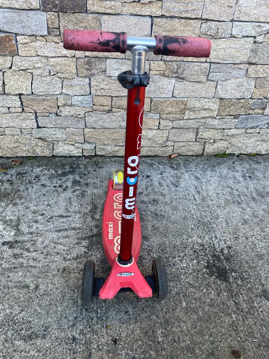 Micro scooters x 2 - Image 4