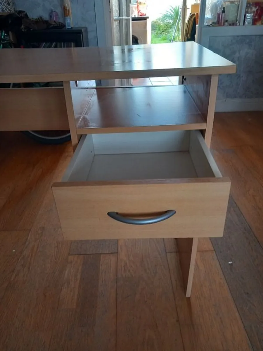 Study Table - Image 2