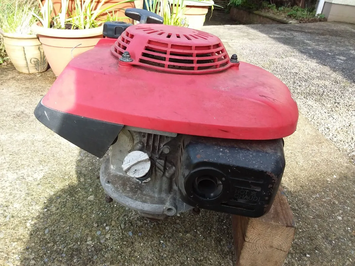 Honda Lawnmower engine - Image 2