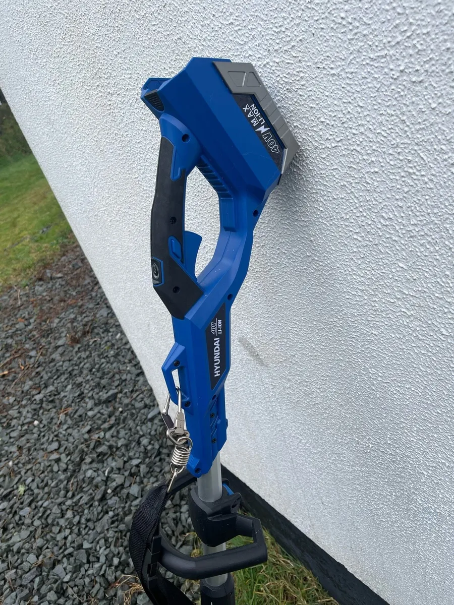 Hyundai electric grass strimmer - Image 1