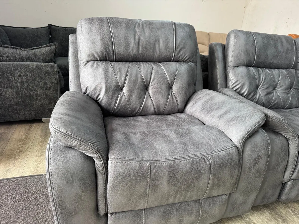 Full Recliner Valencia Sofa Sets New - Image 1