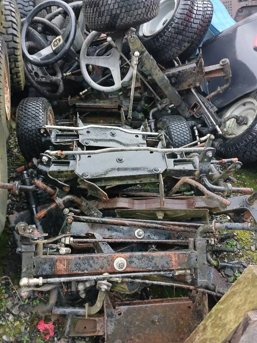 Front axles for ride on mowers - Image 1