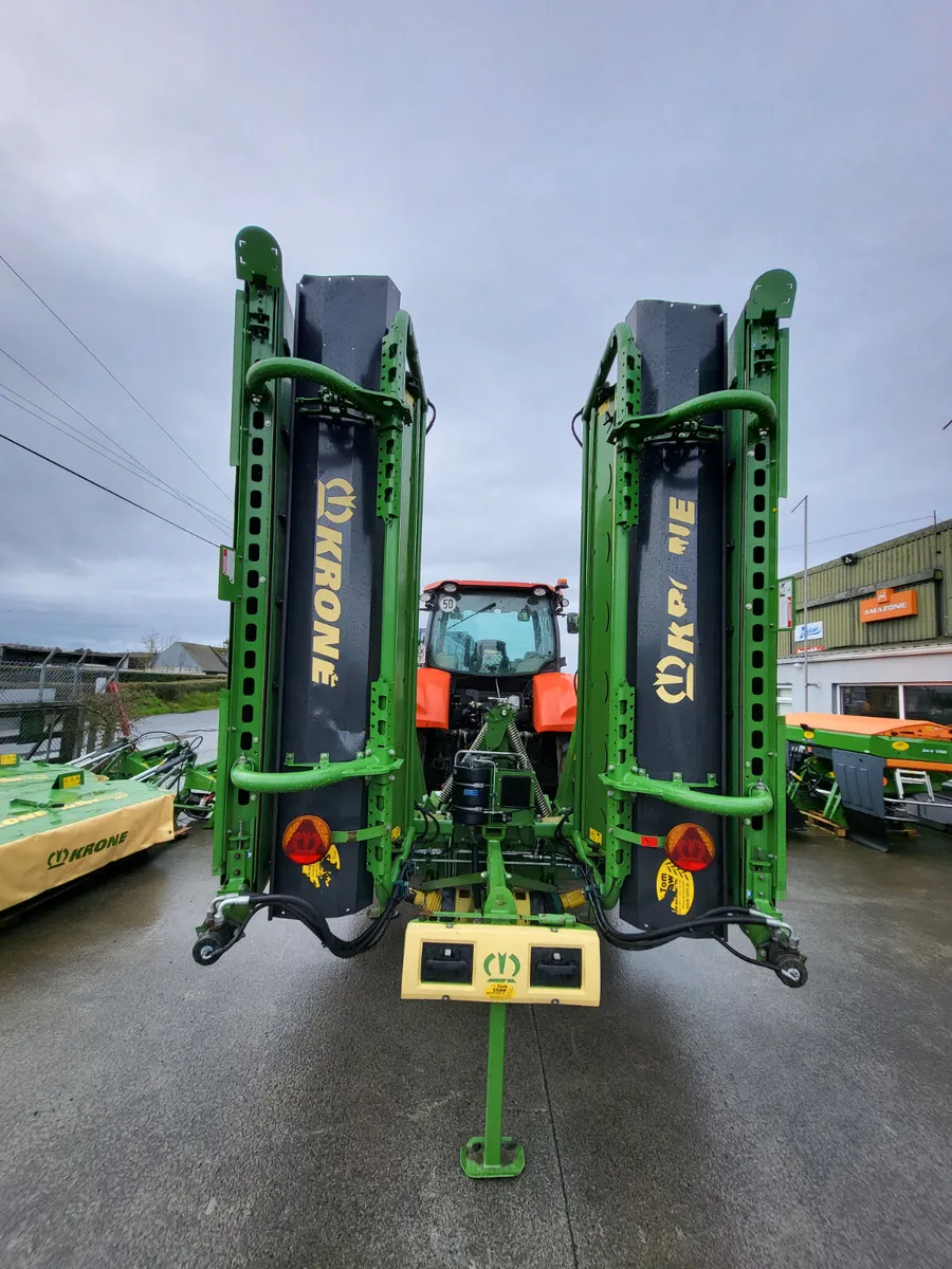 2021 Krone Buttefly Set with Swarters - Image 3